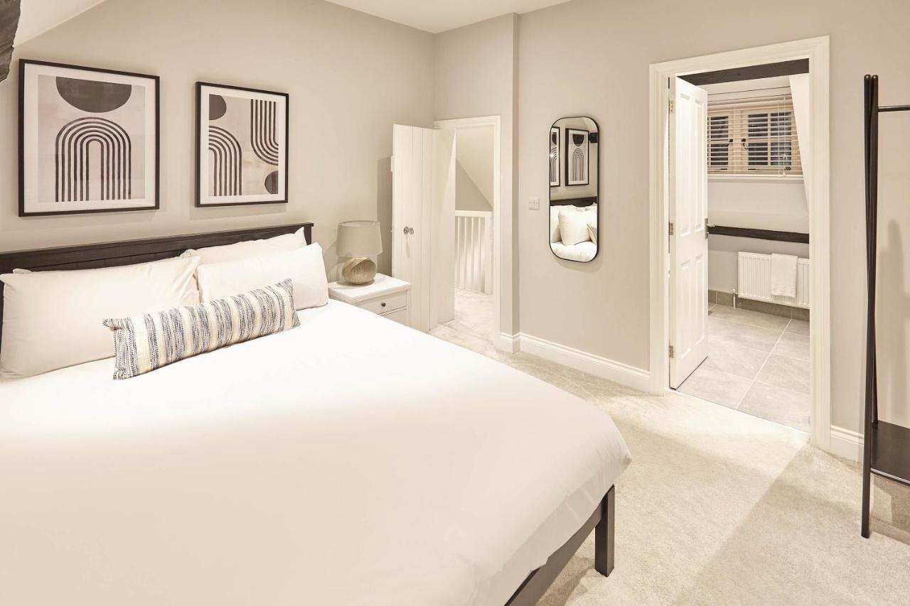 Host & Stay- Graham House