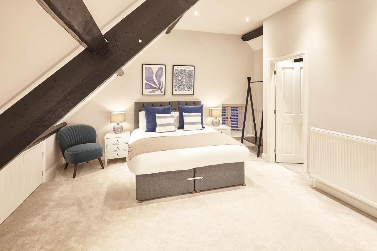 Host & Stay- Graham House